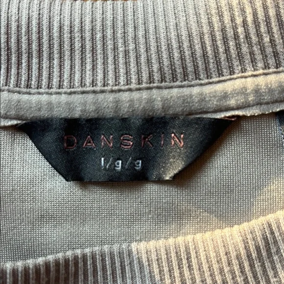 Danskin Light Gray Crewneck Top - Picture 2 of 2